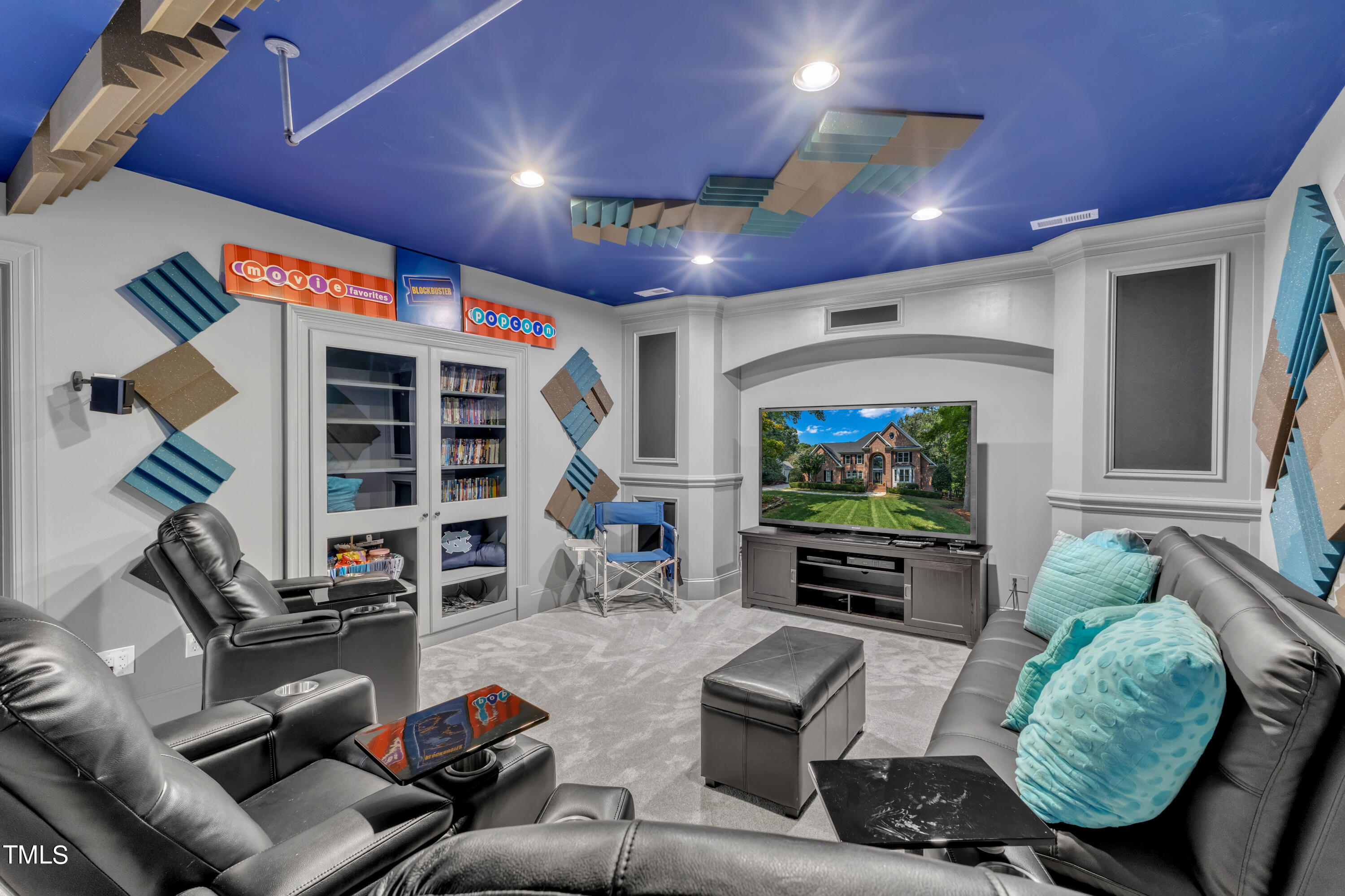 4410 White Chapel Way