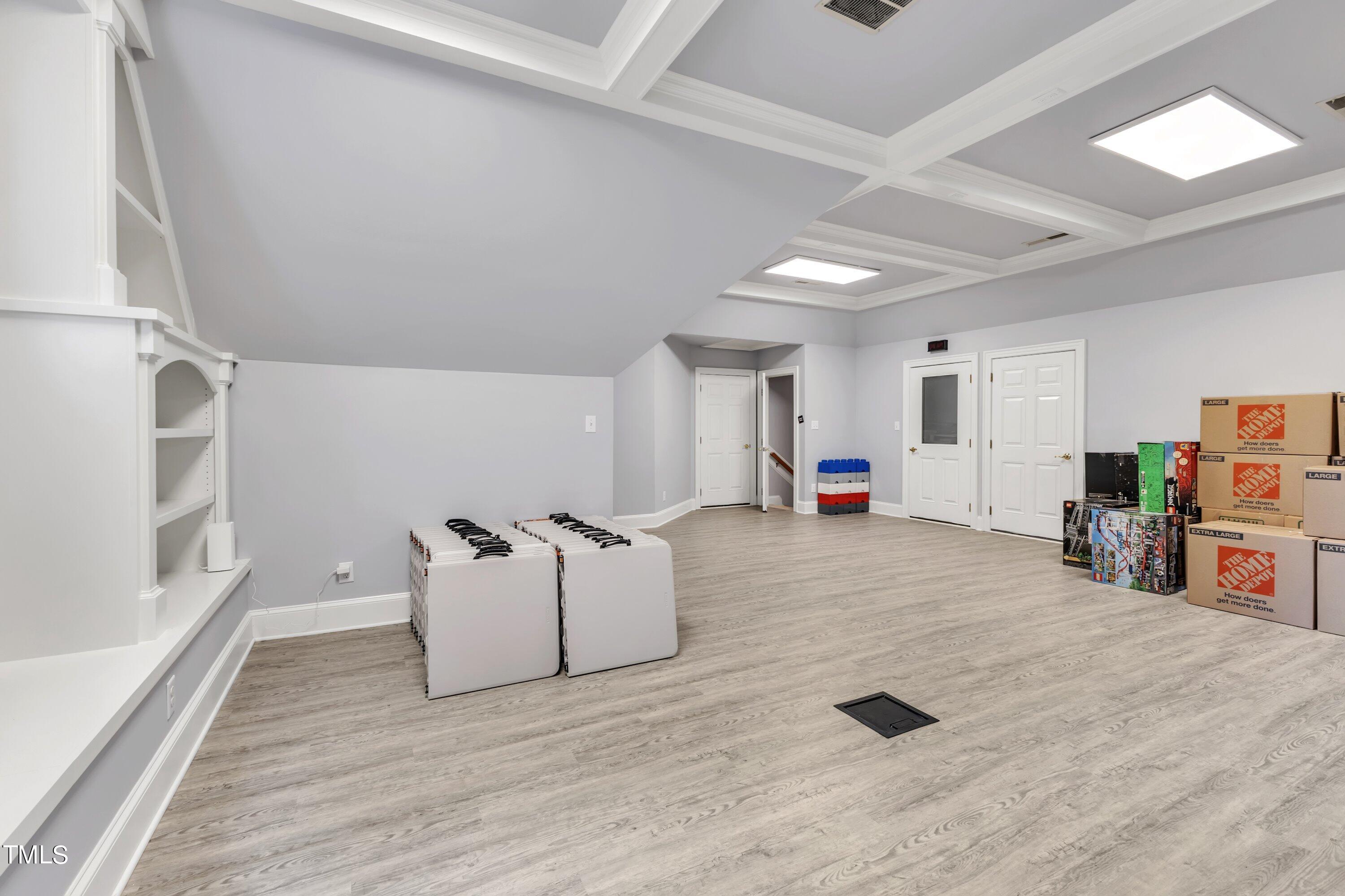 4410 White Chapel Way