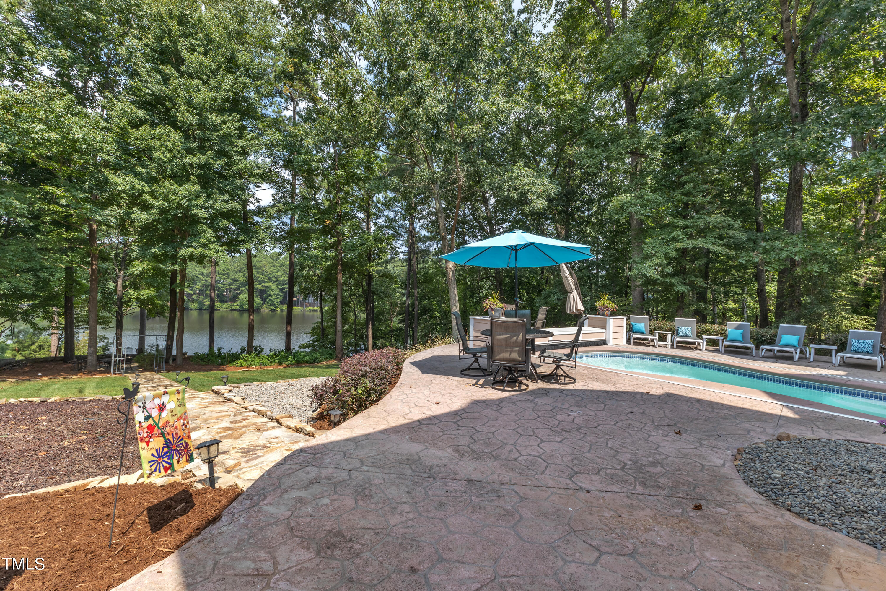 4410 White Chapel Way