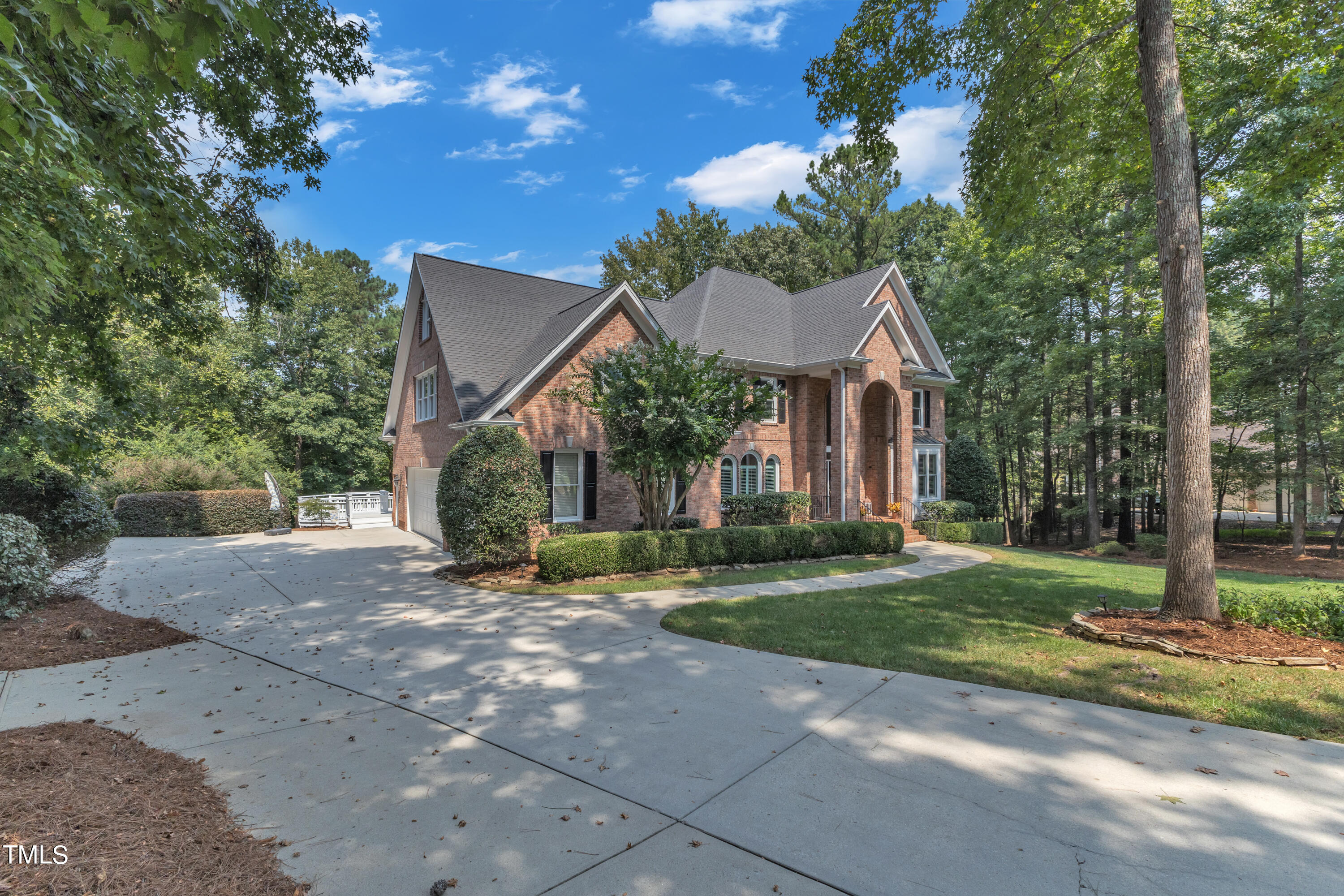 4410 White Chapel Way