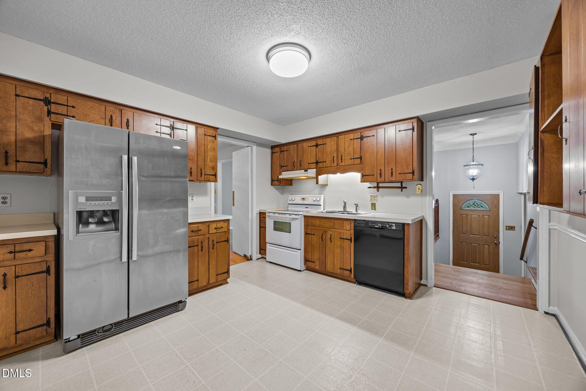 7716 Fiesta Way