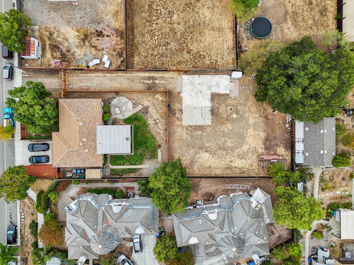 1097-1099 West Hacienda Avenue