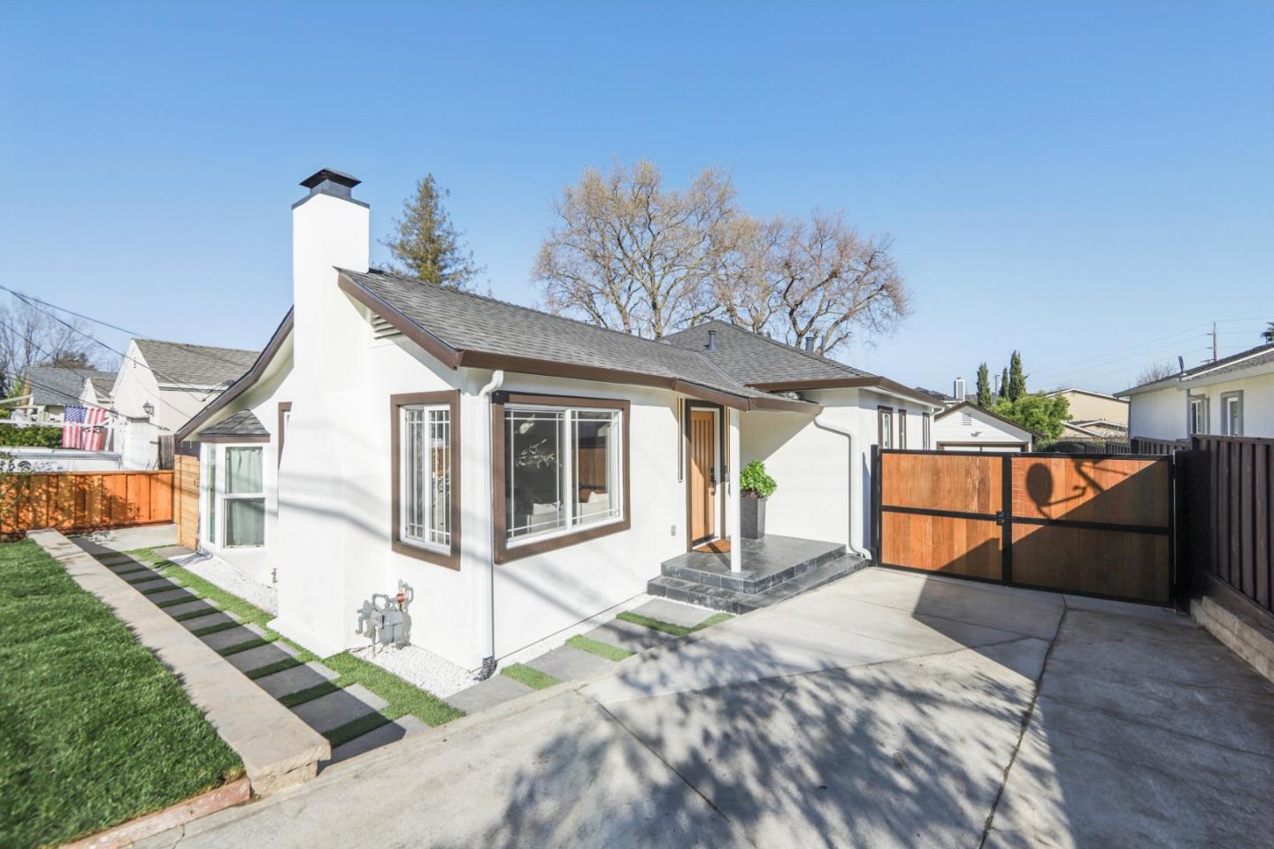 725 Alameda De Las Pulgas