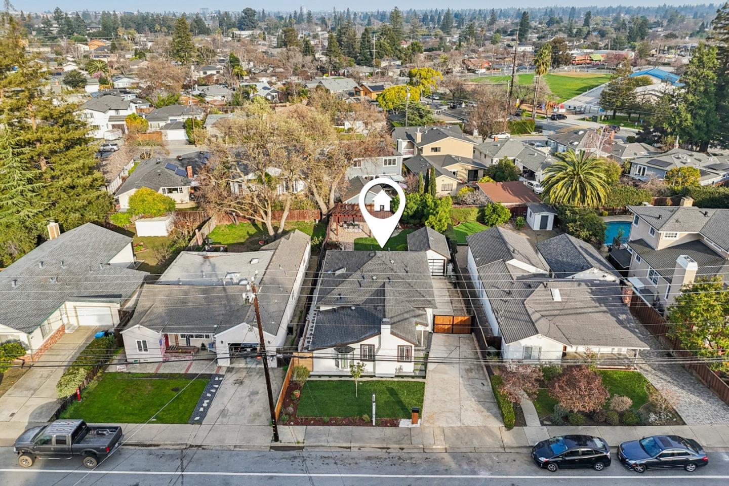 725 Alameda De Las Pulgas