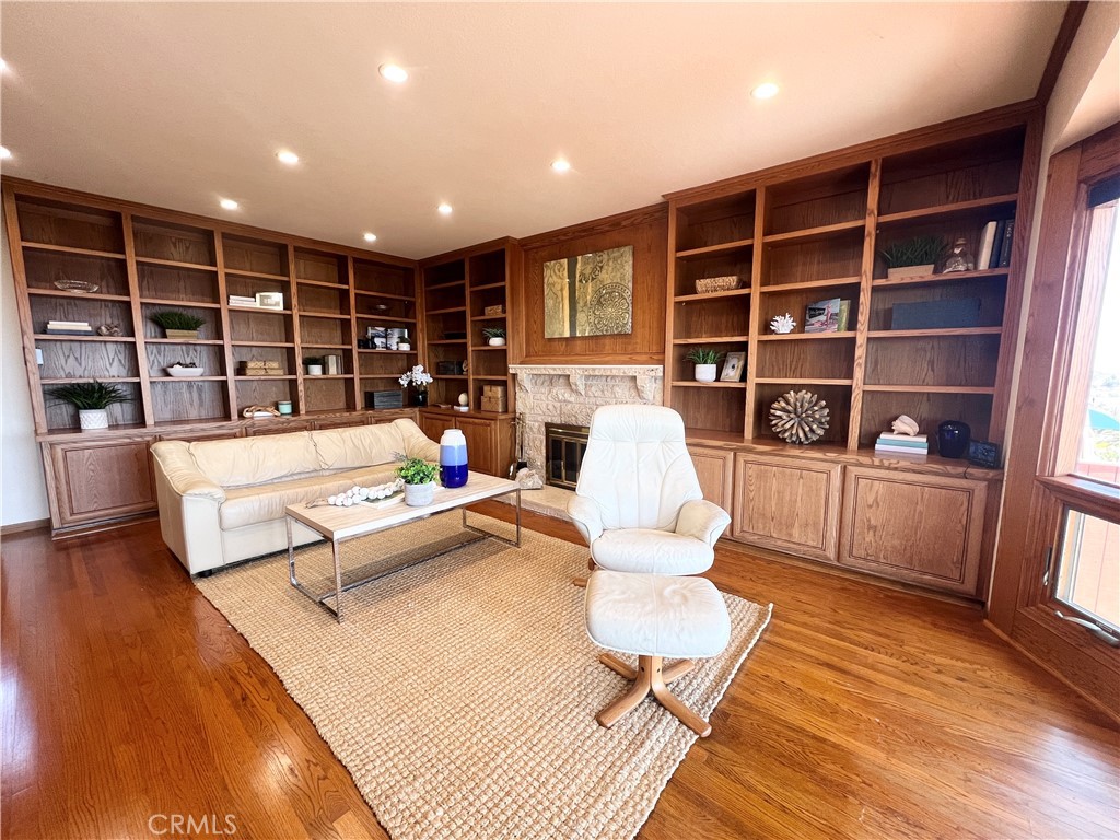 1323 Silvius Avenue