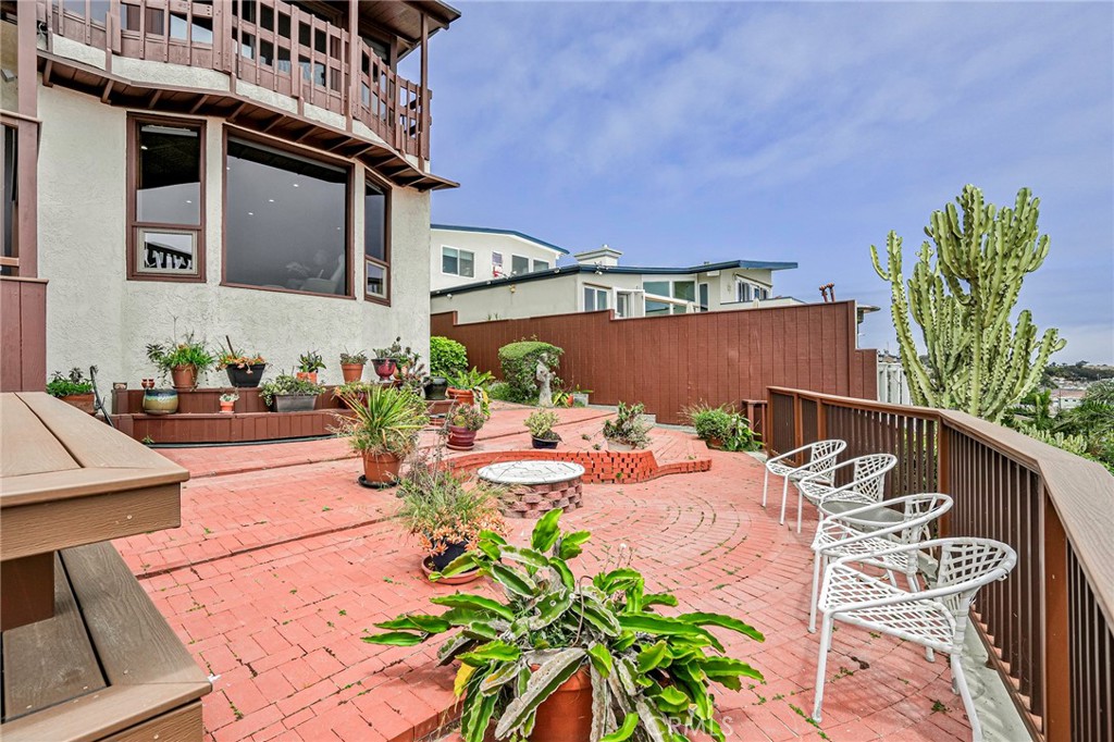 1323 Silvius Avenue