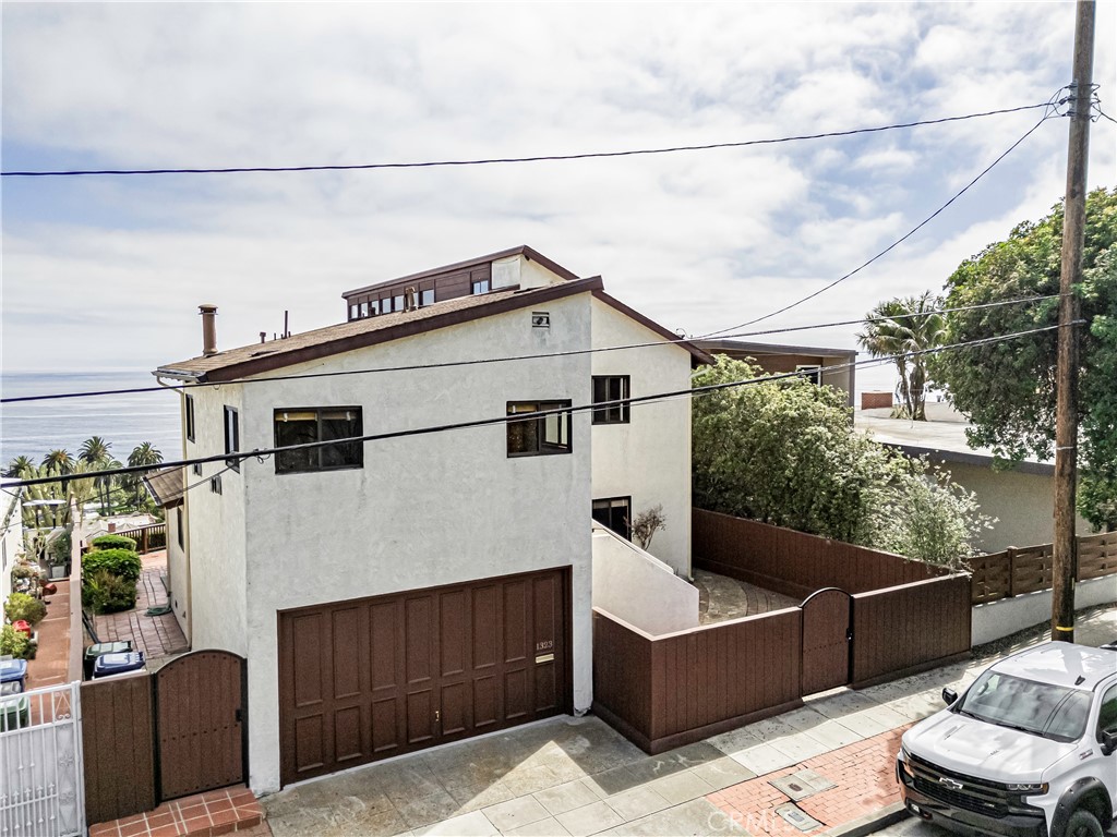 1323 Silvius Avenue