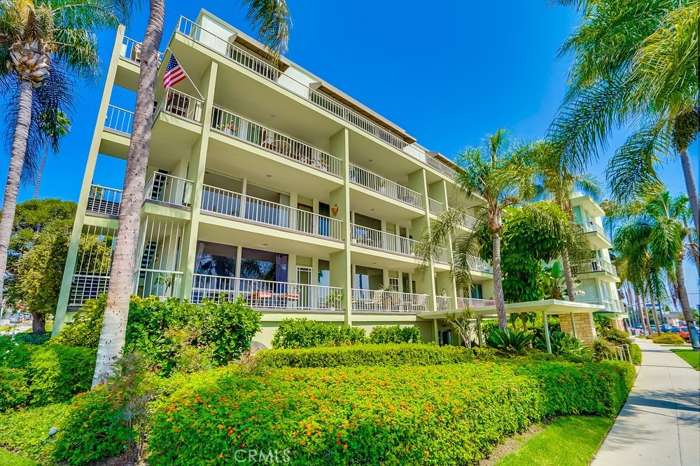 3901 E Livingston Drive 304
