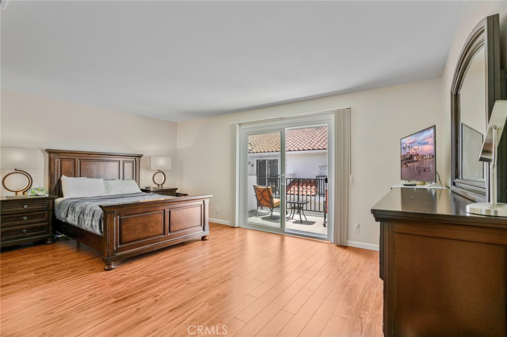 500 S Grevillea Avenue 2