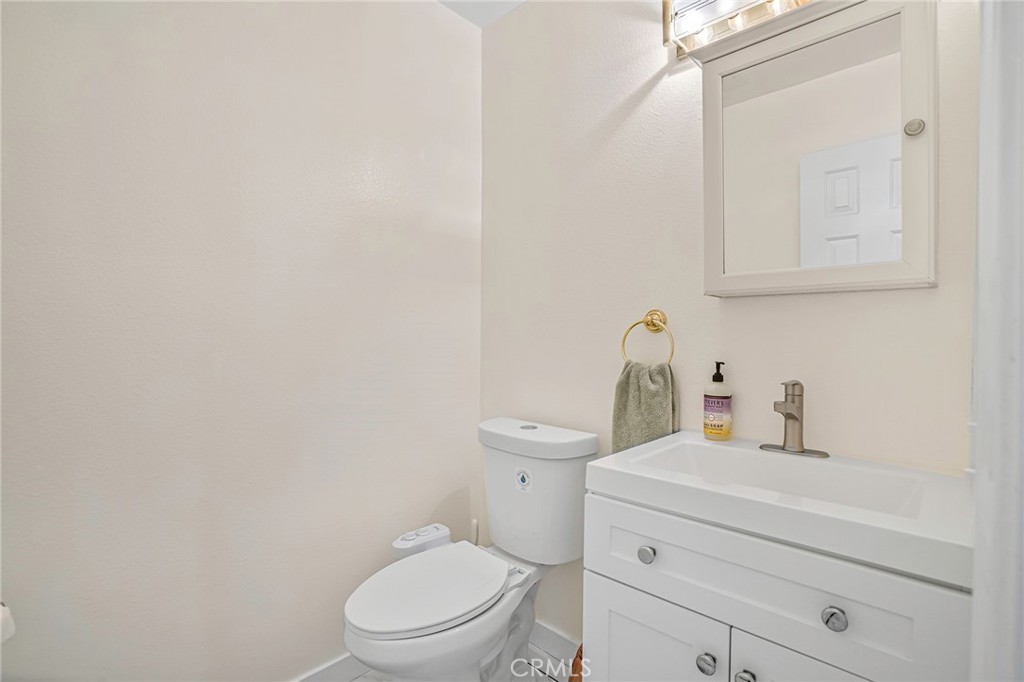 500 S Grevillea Avenue 2