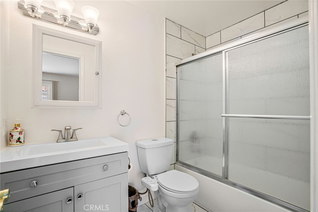 500 S Grevillea Avenue 2