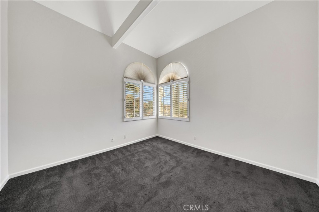 408 W Queen Street 101