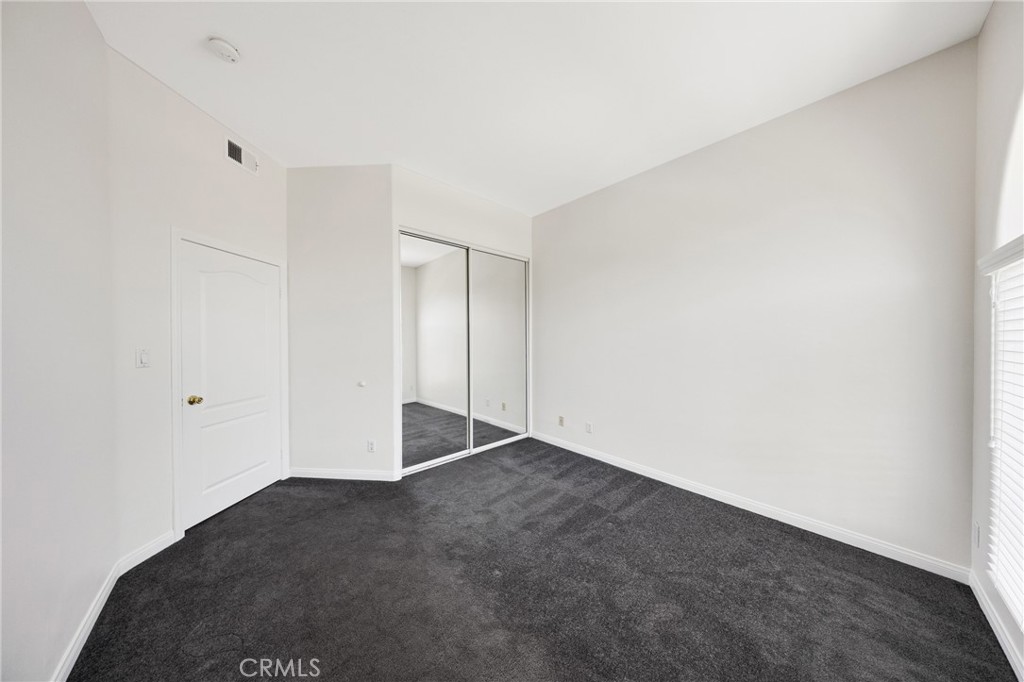 408 W Queen Street 101