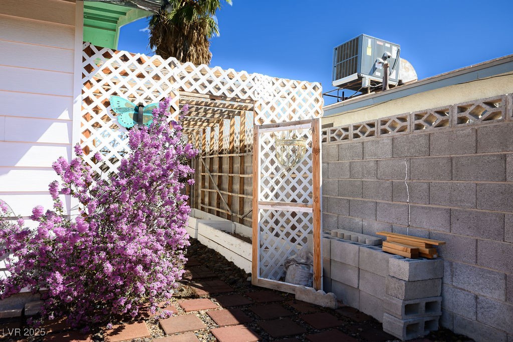 4481 Ridgeville Street