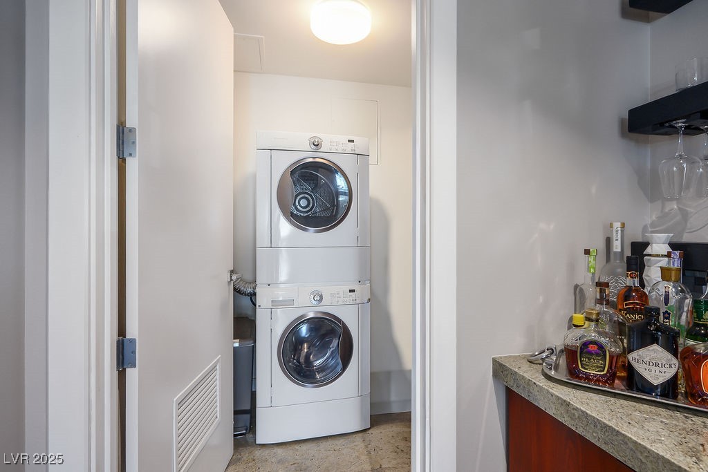 4471 Dean Martin Drive 2907