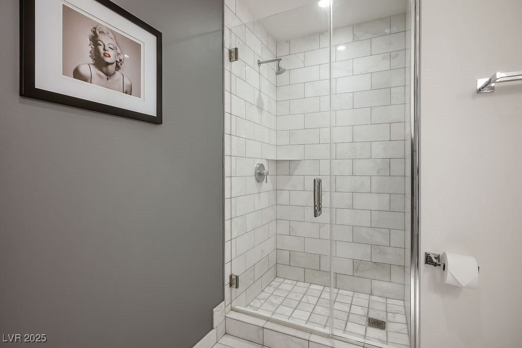 4471 Dean Martin Drive 2907