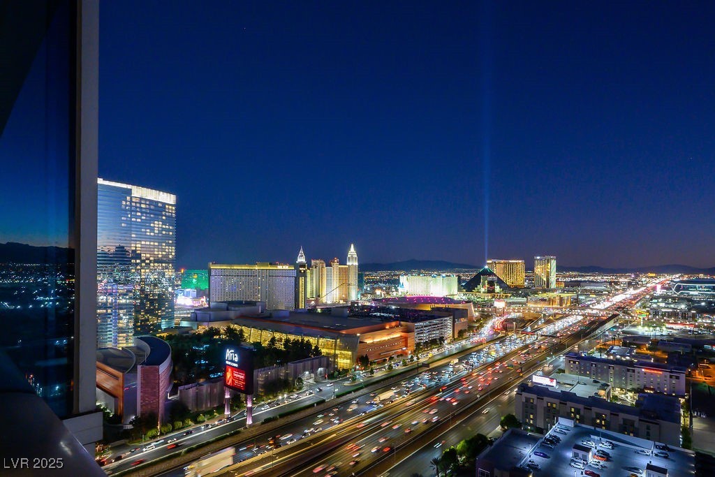 4471 Dean Martin Drive 2907