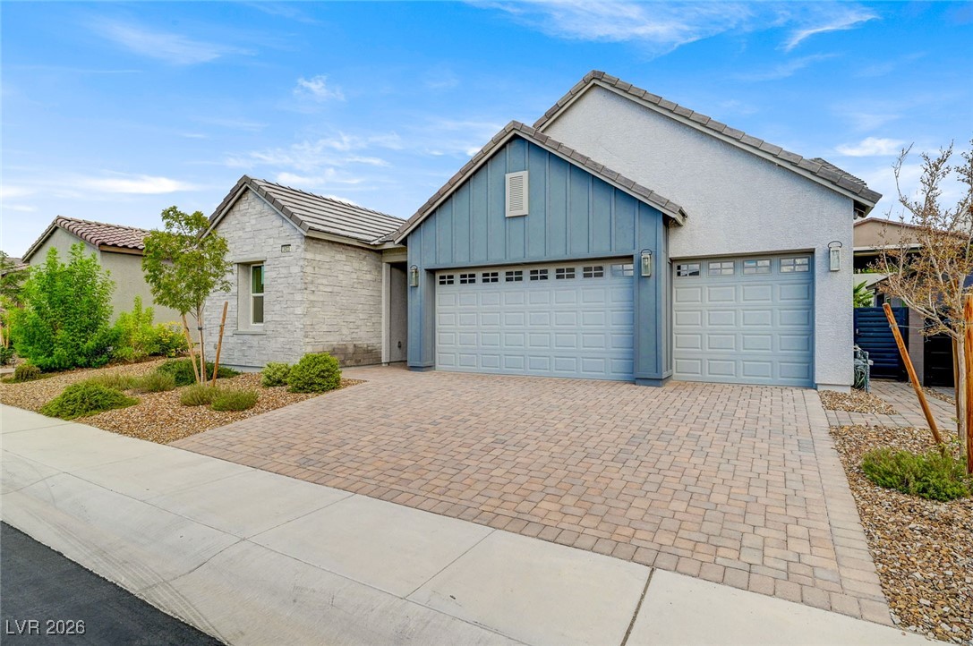 3403 Sleeping Hills Avenue