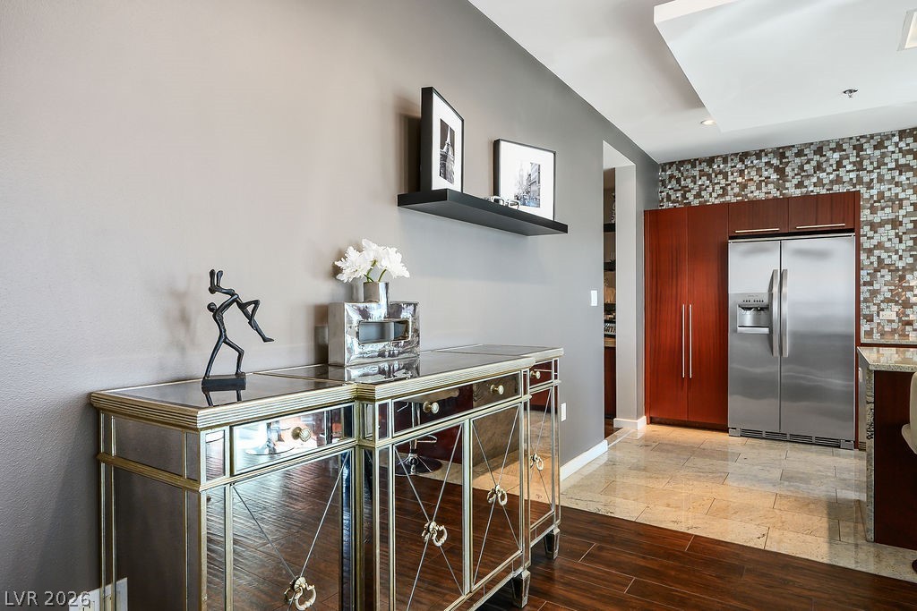 4471 Dean Martin Drive 2907