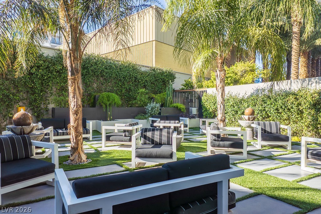 4471 Dean Martin Drive 2907