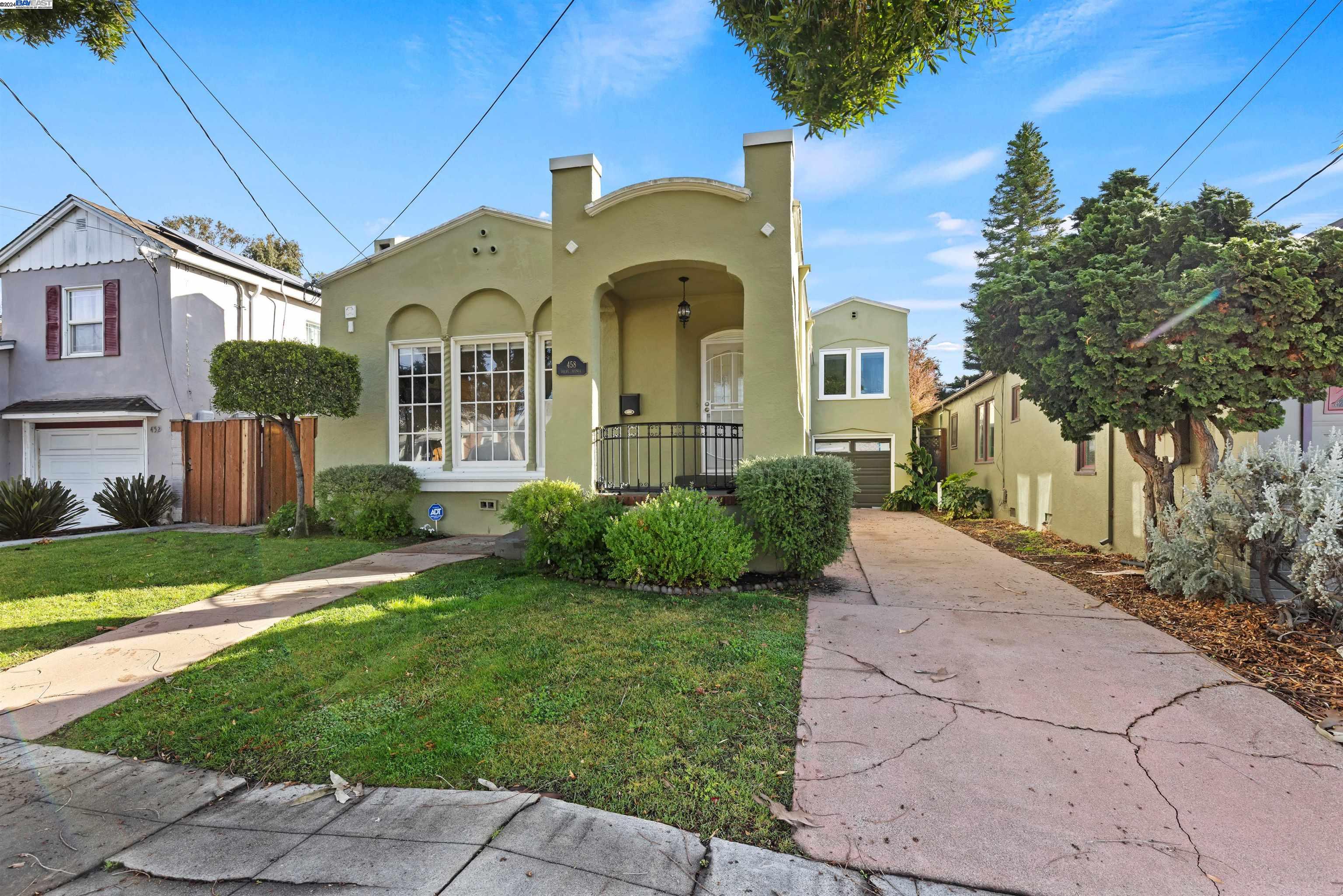 458 Diehl Ave
