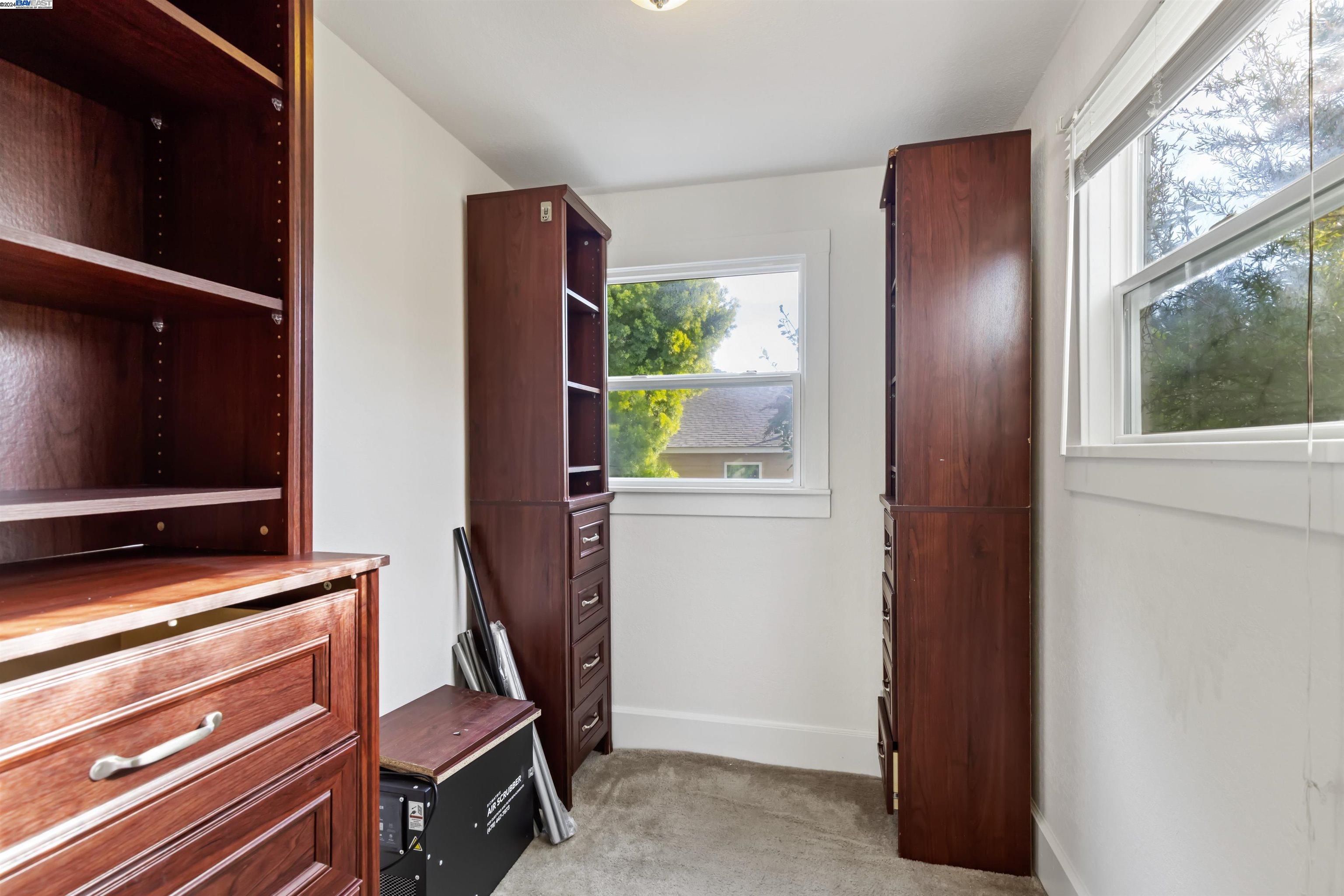 458 Diehl Ave