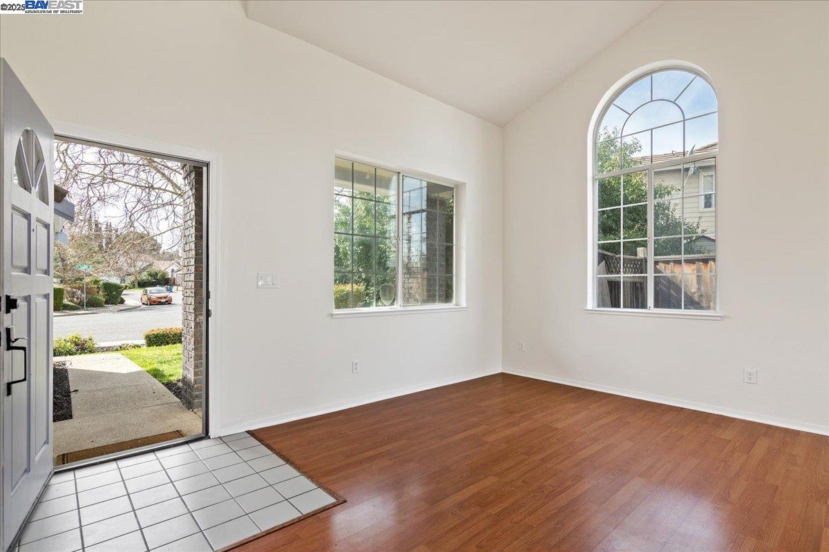 1605 Mount Silliman Way