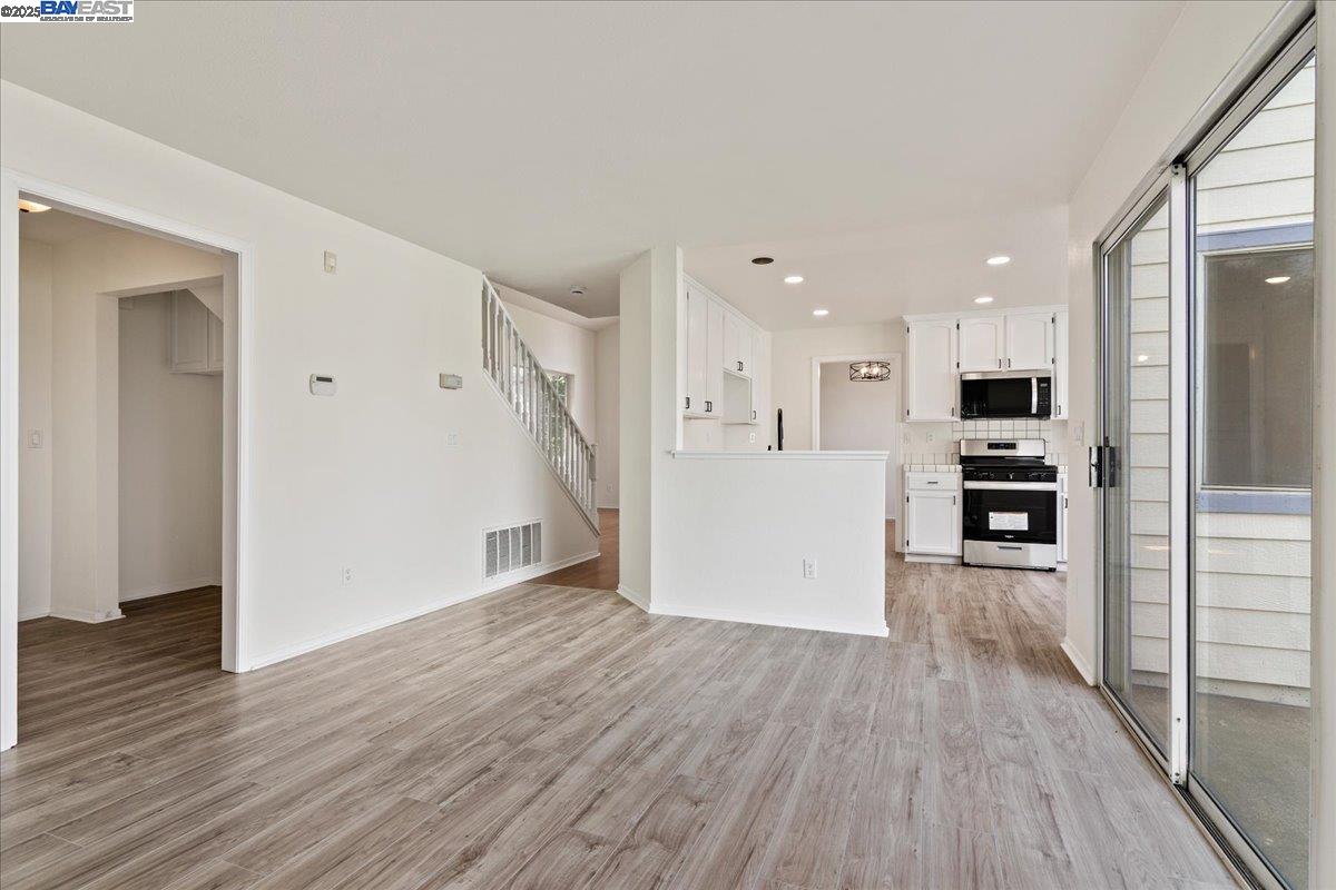 1605 Mount Silliman Way