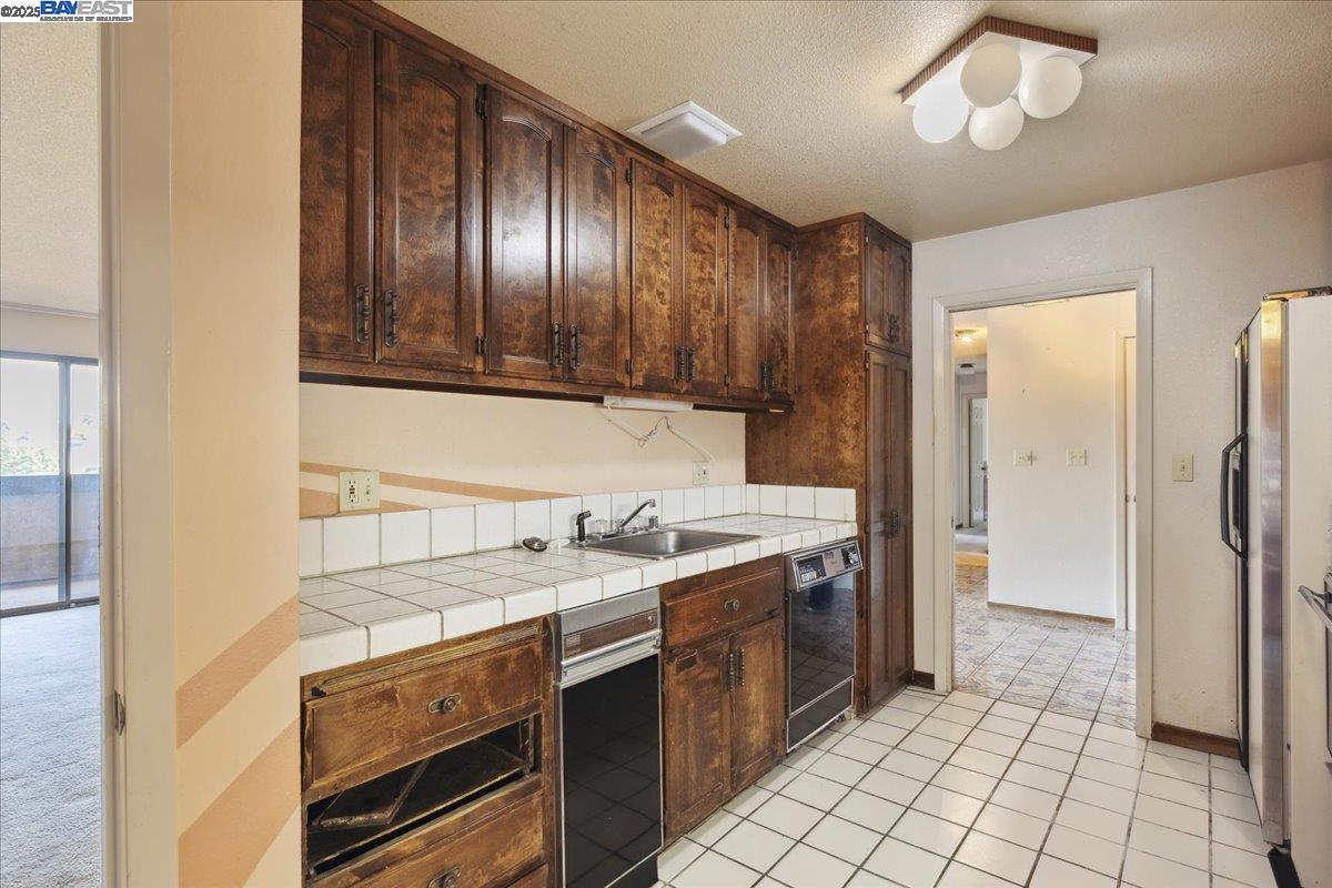 26937 Hayward Blvd Unit: 217