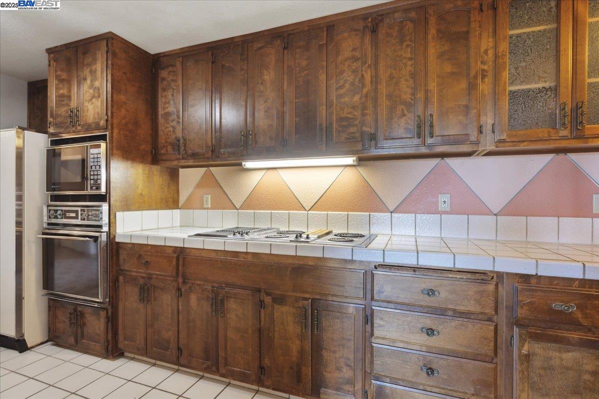 26937 Hayward Blvd Unit: 217