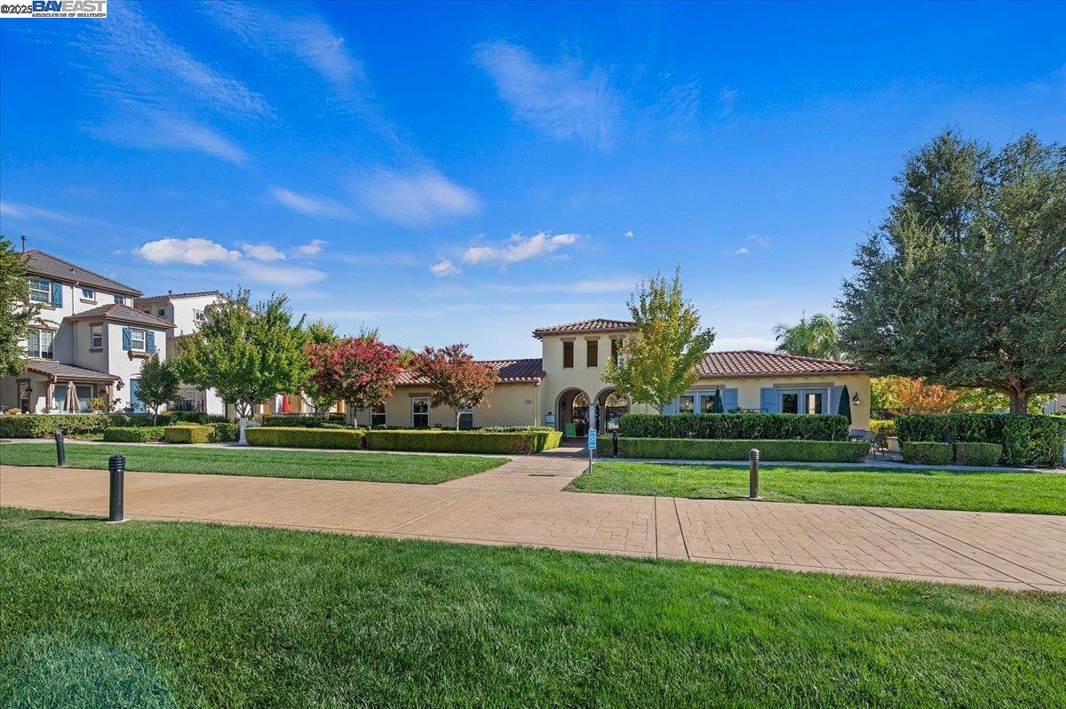 164 Heligan Lane # 2