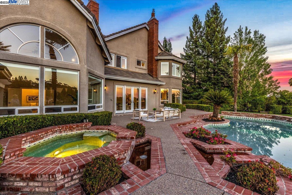 3411 Deer Ridge Dr