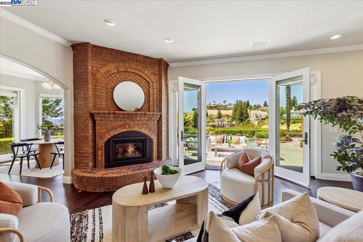 3411 Deer Ridge Dr