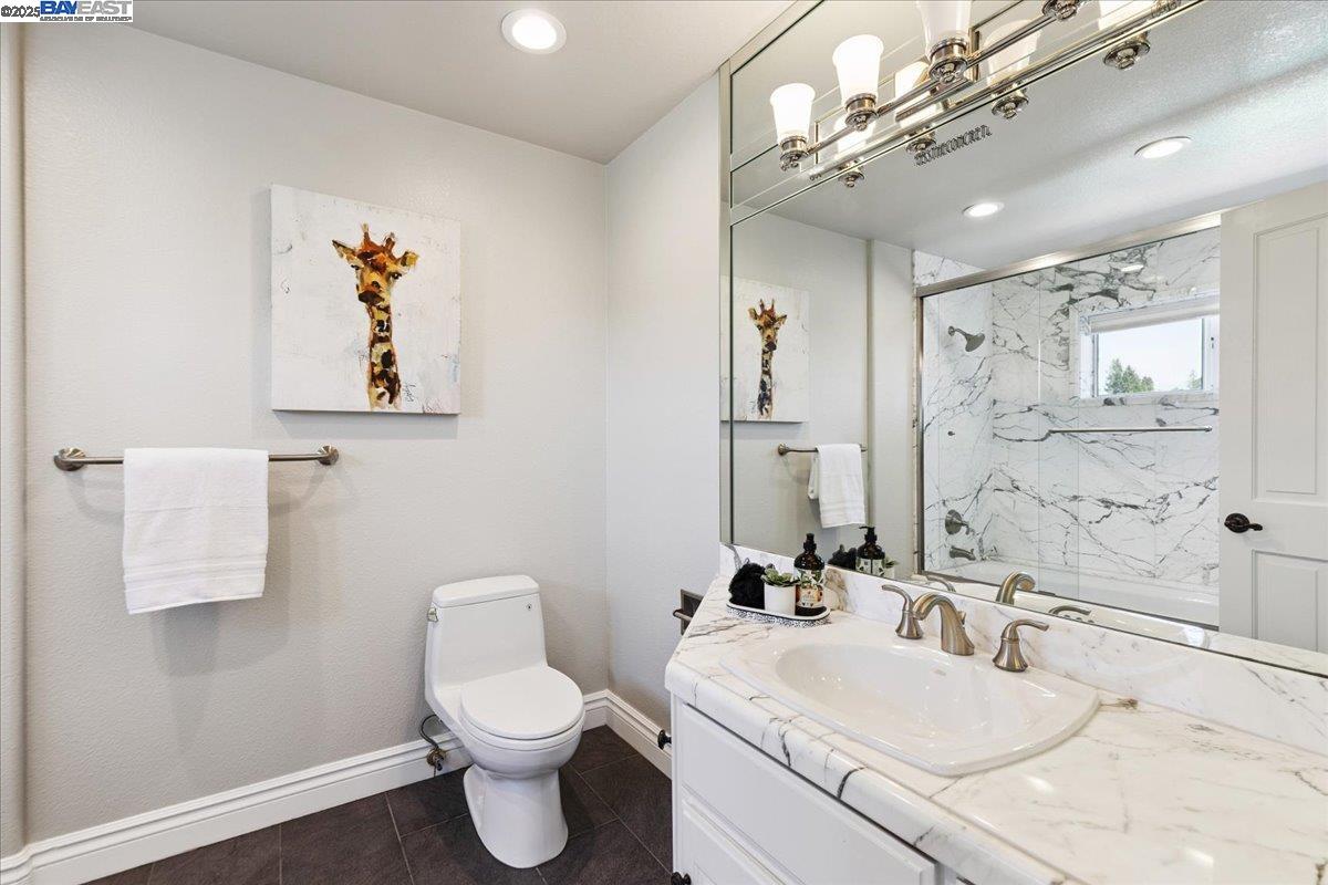 3411 Deer Ridge Dr