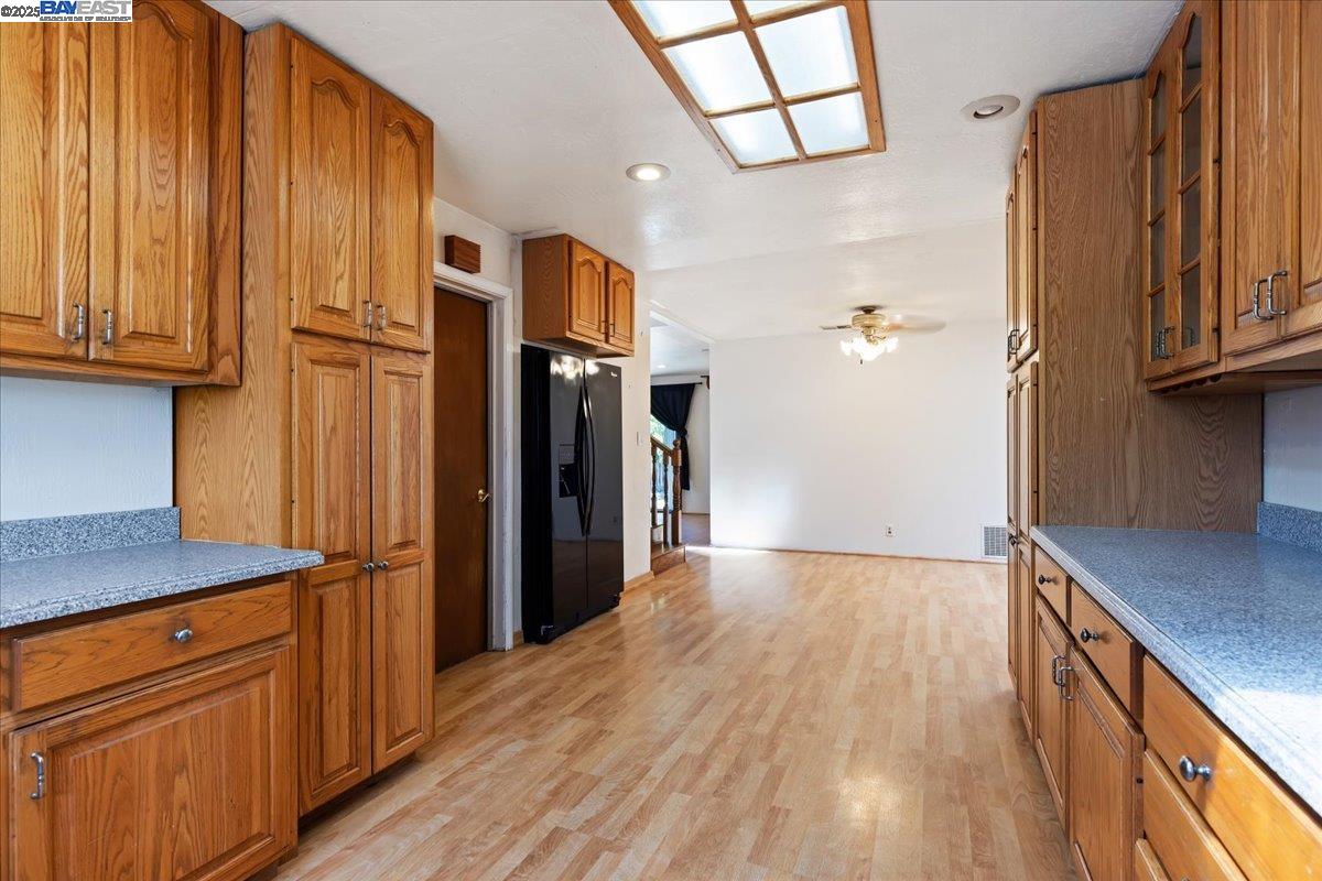 5533 Fiesta Rd