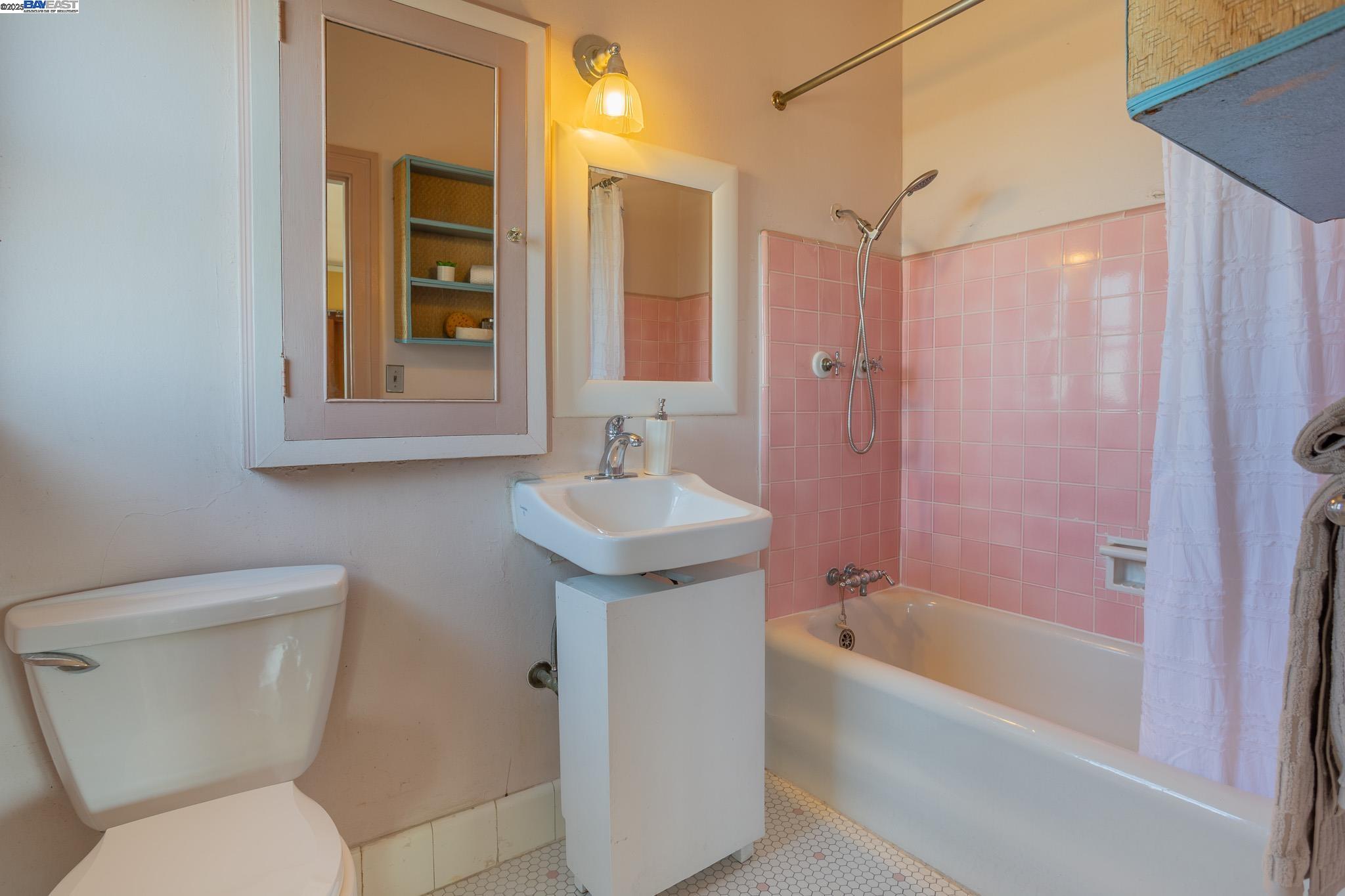 1514 La Loma Ave