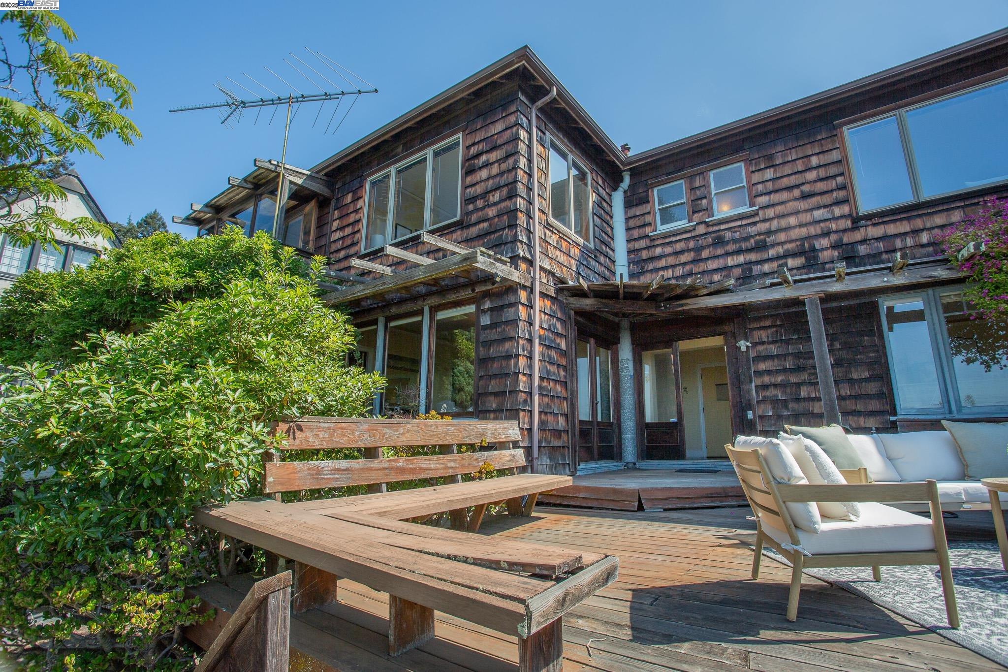 1514 La Loma Ave