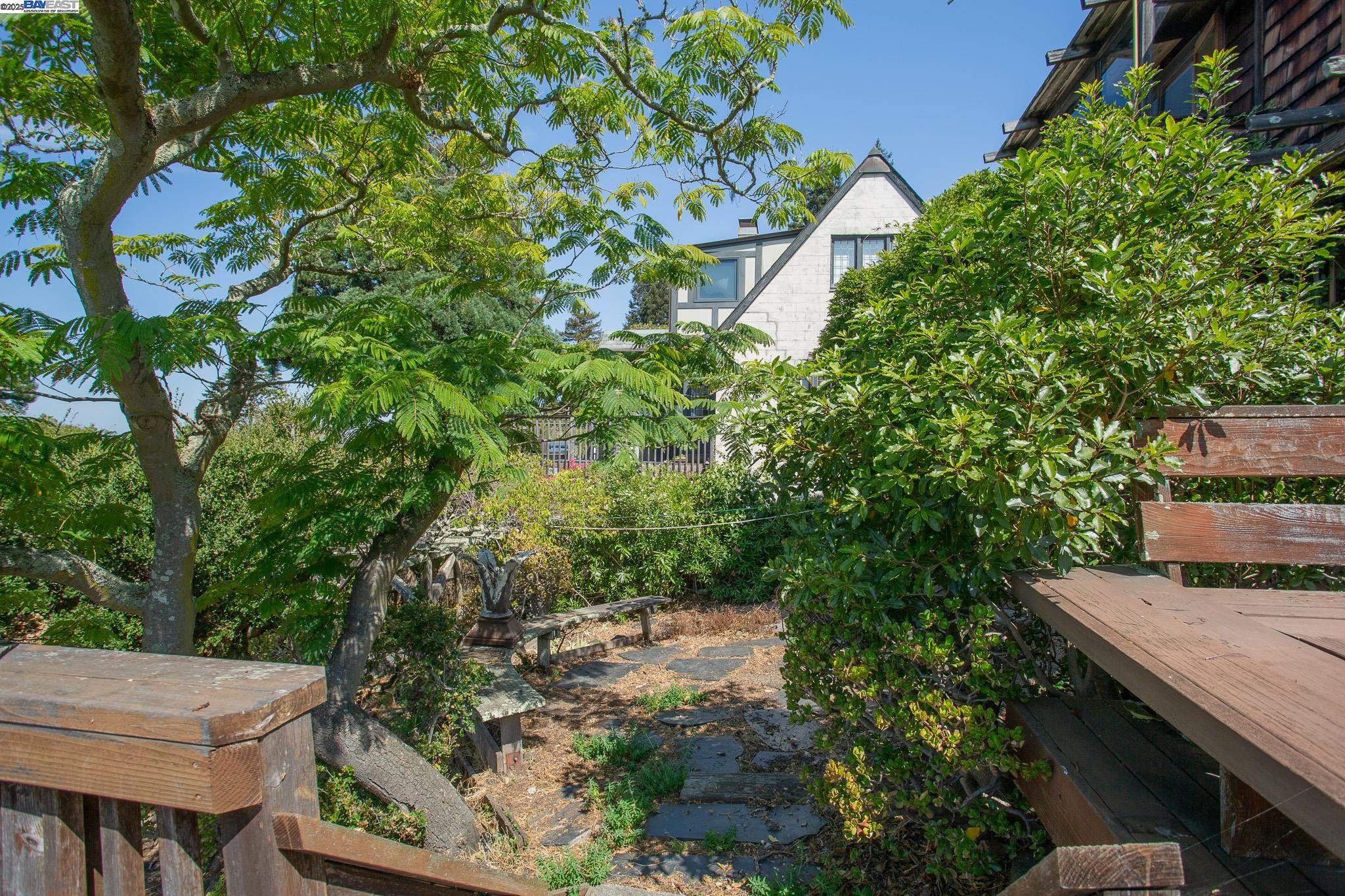 1514 La Loma Ave