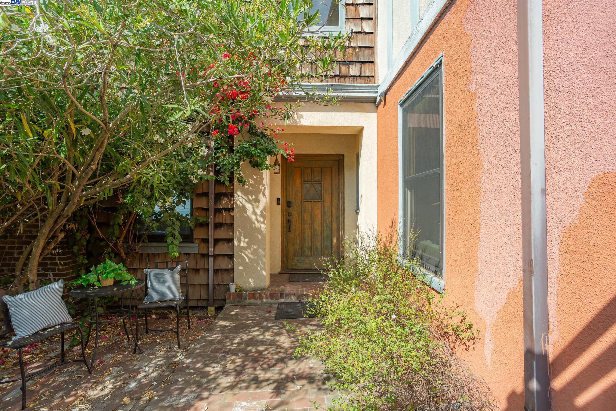 1514 La Loma Ave