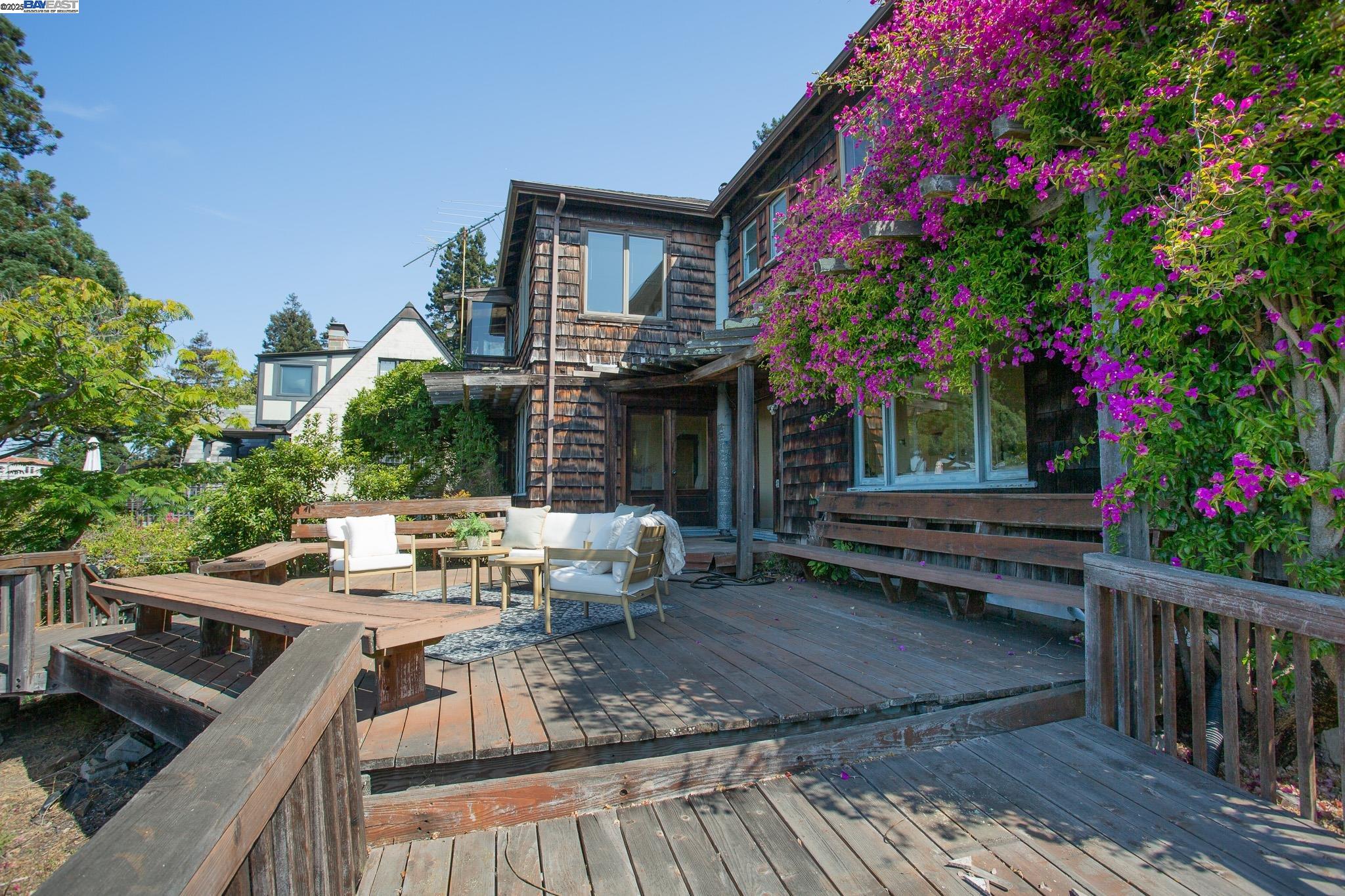 1514 La Loma Ave