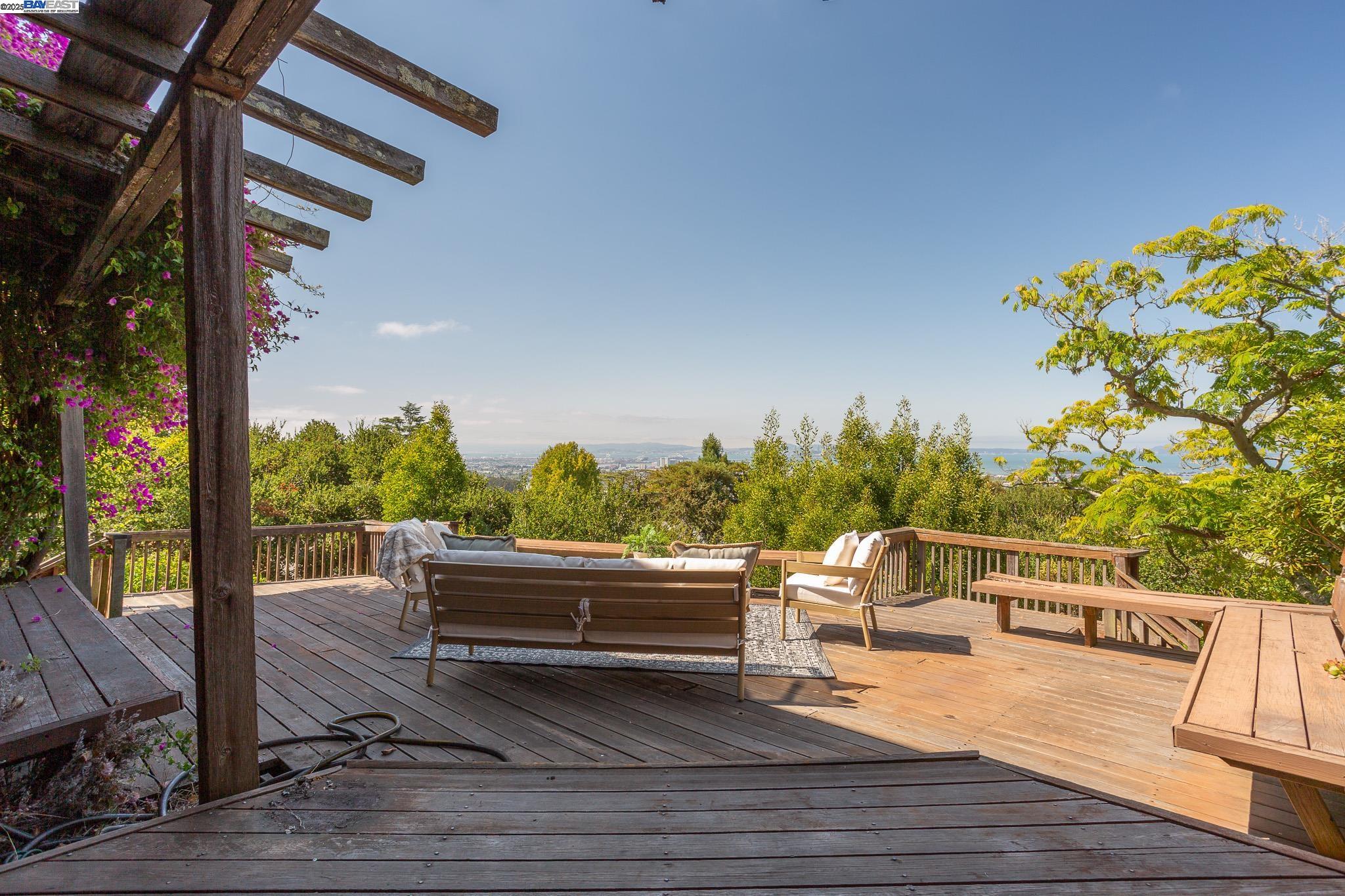 1514 La Loma Ave