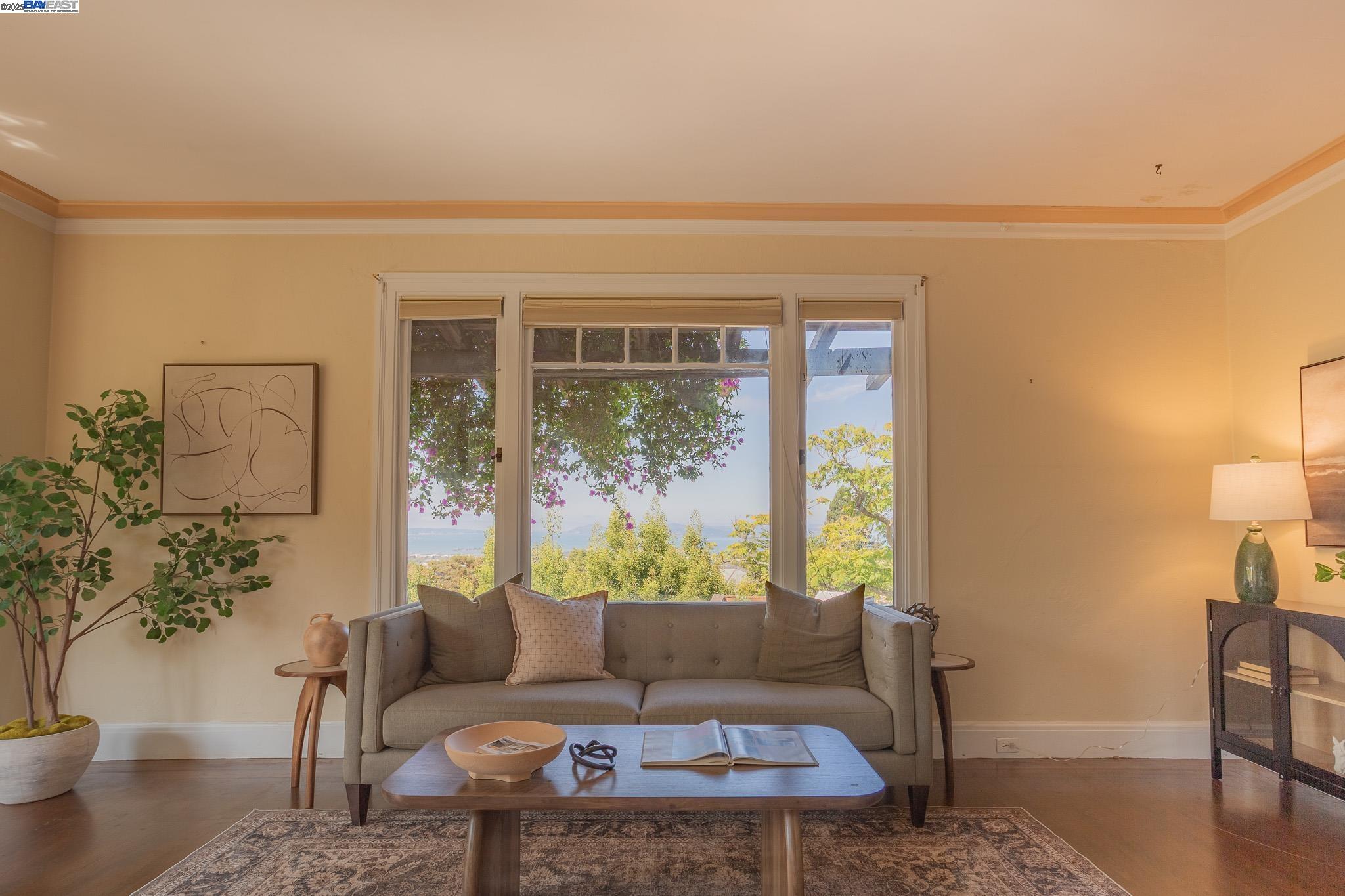 1514 La Loma Ave