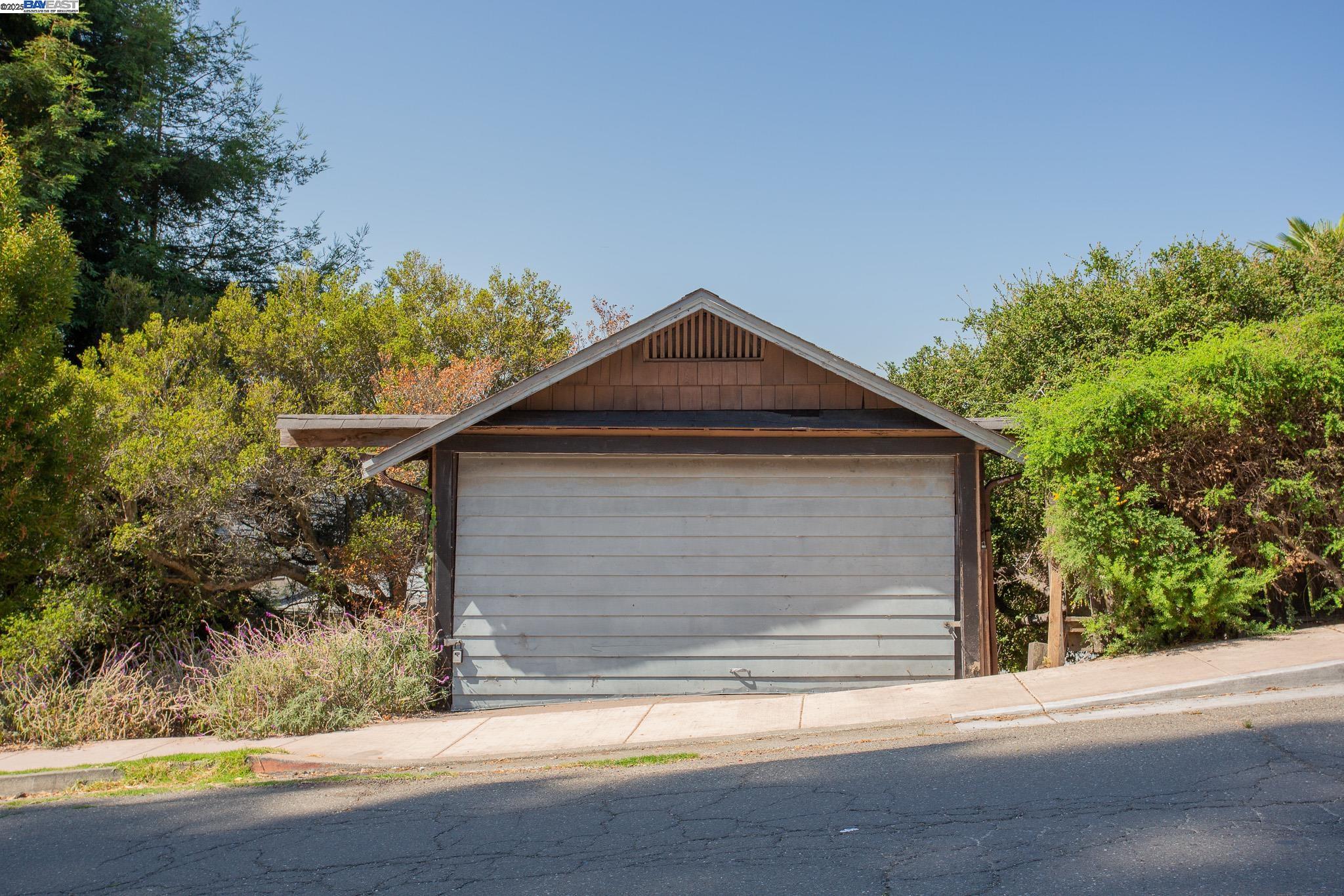 1514 La Loma Ave