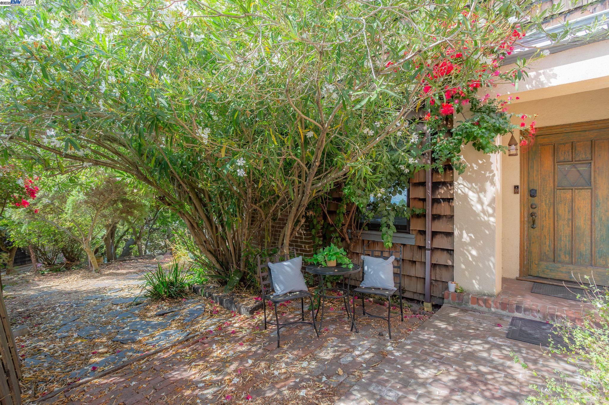 1514 La Loma Ave