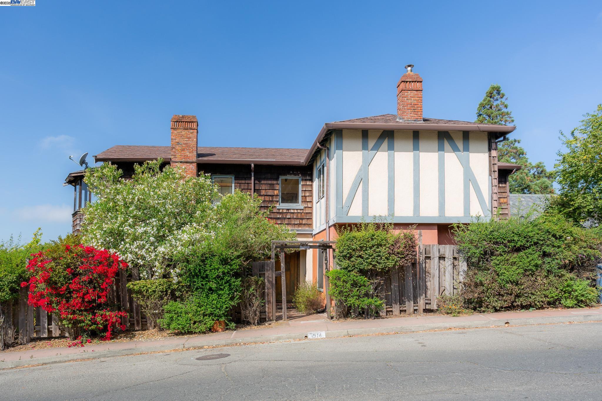 1514 La Loma Ave
