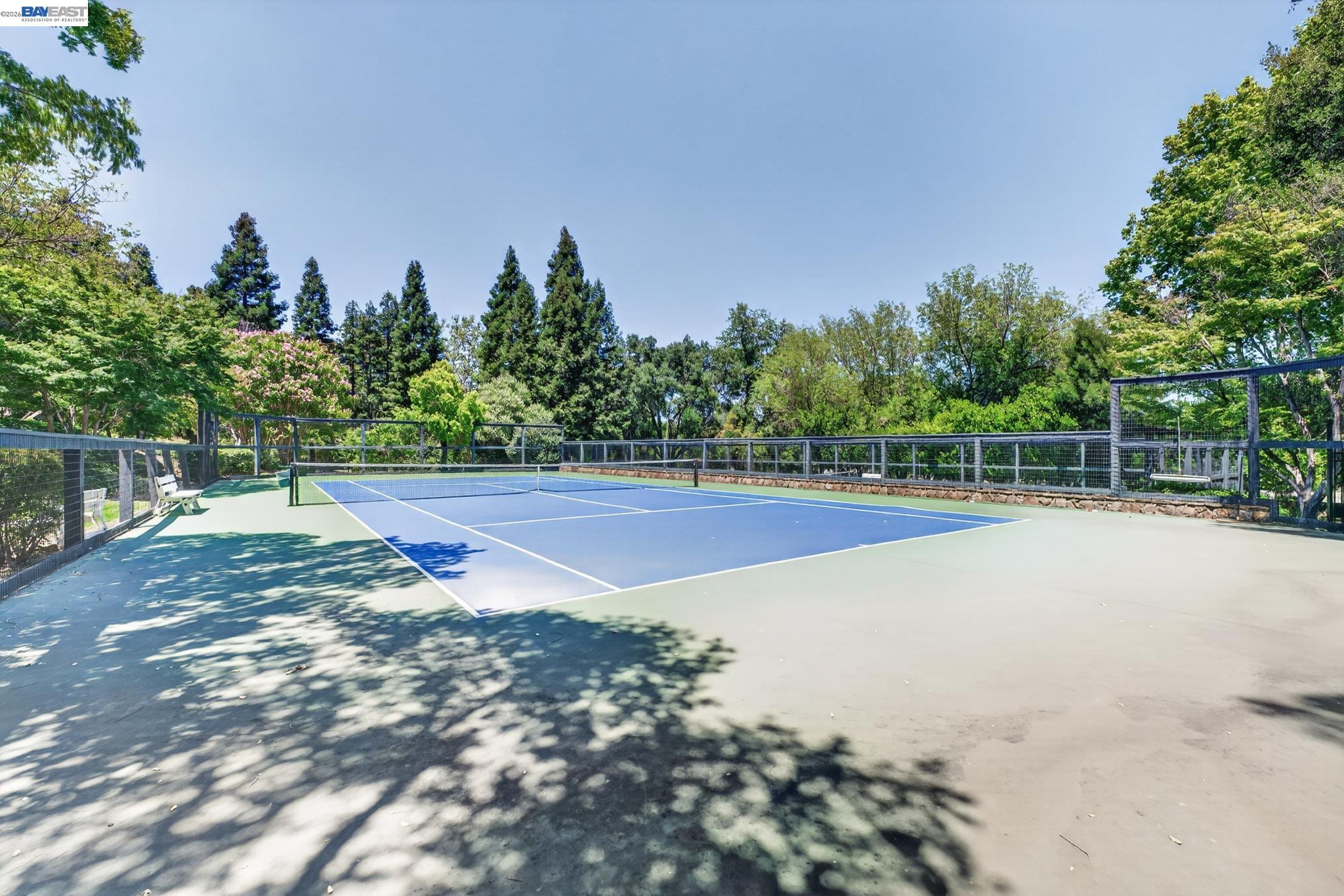 8016 Golden Eagle Way