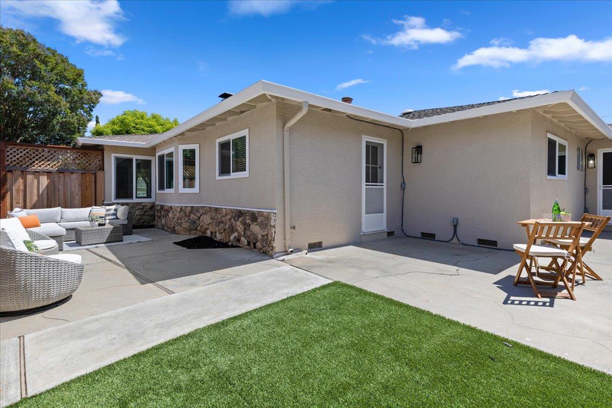 22812 Medina Lane