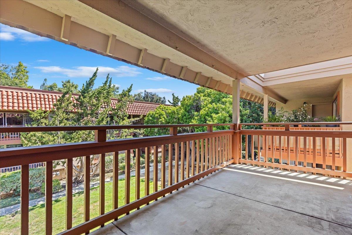 1043 Alta Mira Drive A