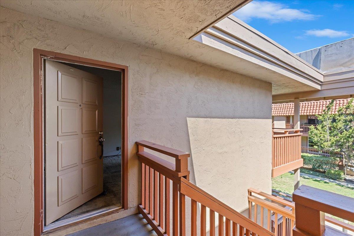 1043 Alta Mira Drive A