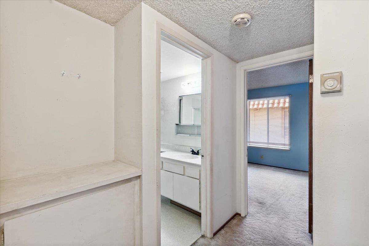 1043 Alta Mira Drive A